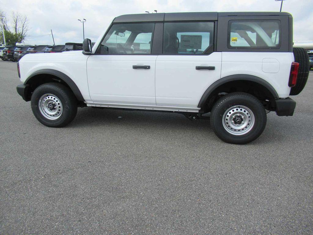 new 2025 Ford Bronco car, priced at $44,580