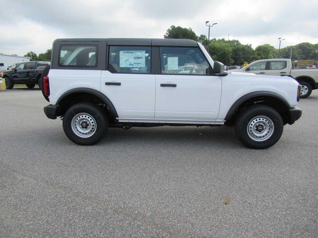 new 2025 Ford Bronco car, priced at $44,580