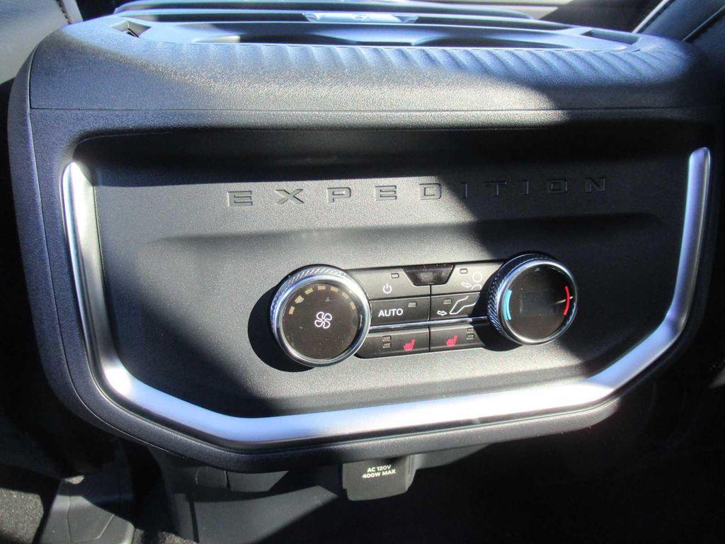 new 2025 Ford Expedition Max car, priced at $88,230