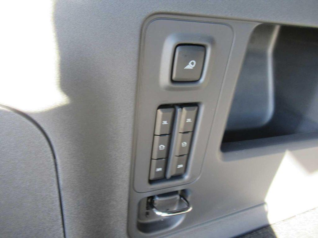 new 2025 Ford Expedition Max car, priced at $88,230