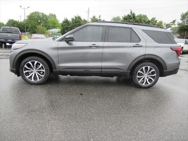 used 2025 Ford Explorer car, priced at $43,490