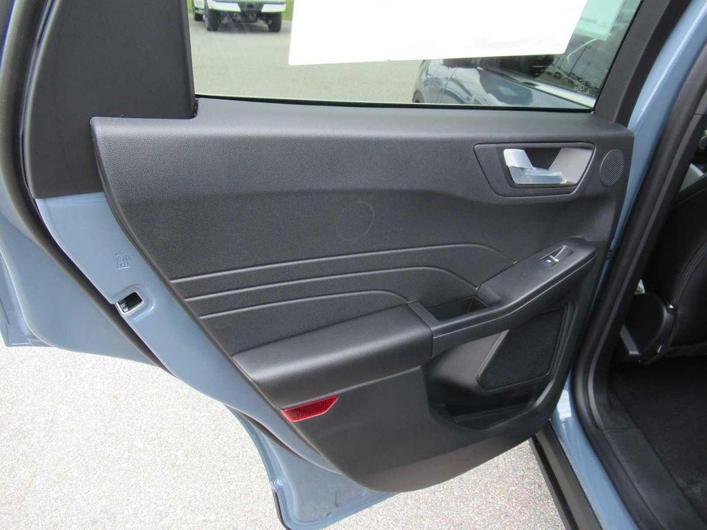 new 2026 Ford Escape PHEV car, priced at $40,920