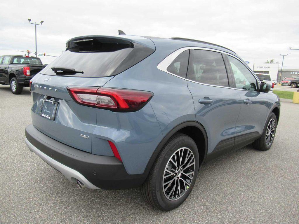 new 2026 Ford Escape PHEV car, priced at $40,920