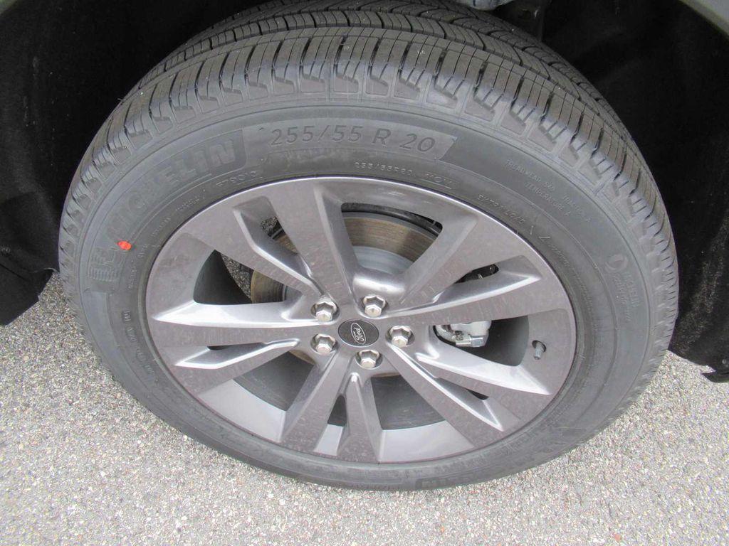 new 2025 Ford Explorer car, priced at $48,990
