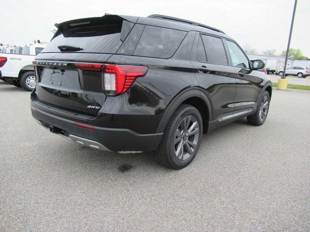 new 2025 Ford Explorer car, priced at $48,990