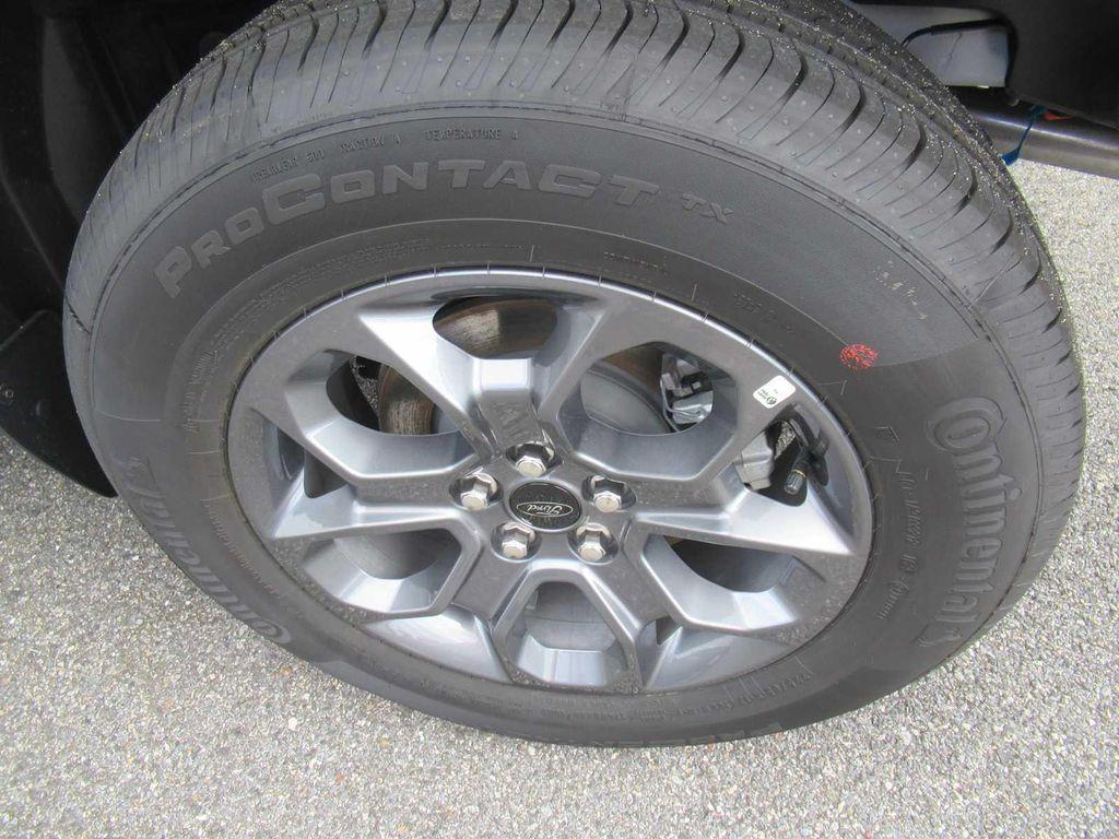 new 2025 Ford Maverick car, priced at $36,020