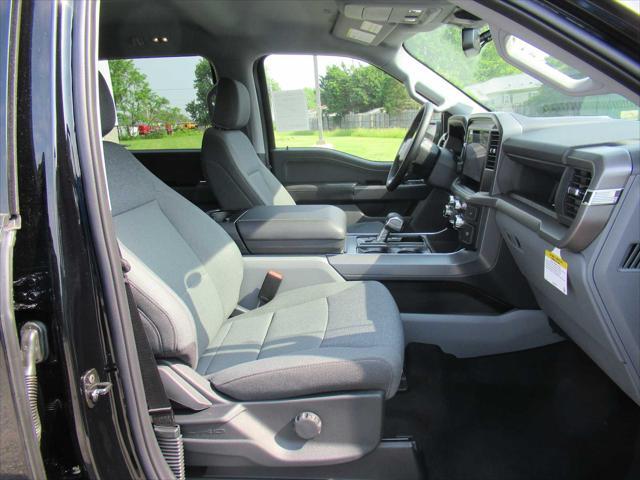 new 2025 Ford F-150 Lightning car, priced at $60,662
