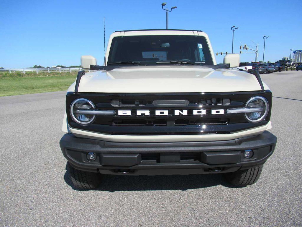 new 2025 Ford Bronco car, priced at $52,475