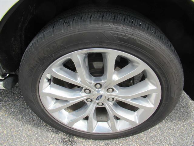 used 2019 Ford Expedition car, priced at $28,990