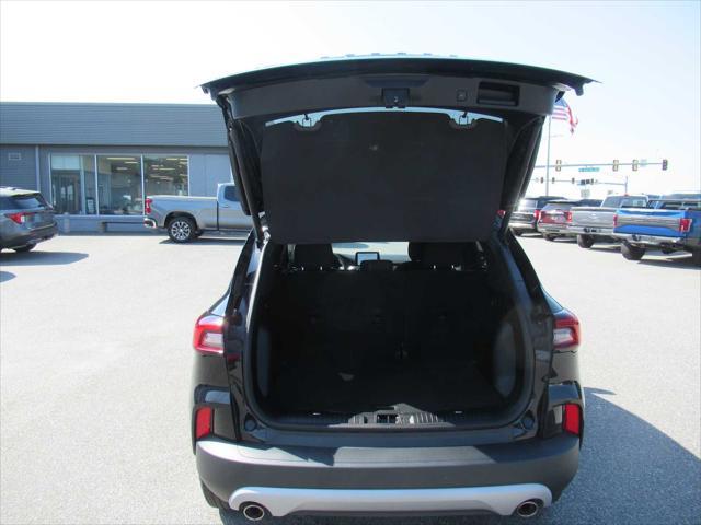 used 2023 Ford Escape car, priced at $25,490