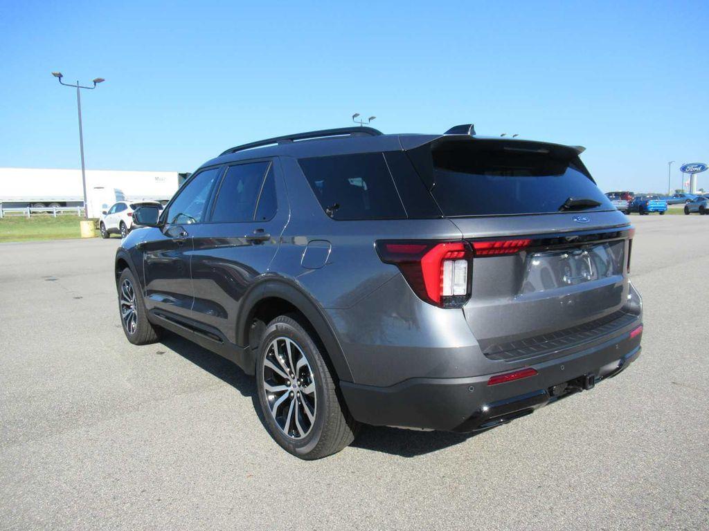 new 2025 Ford Explorer car, priced at $51,760