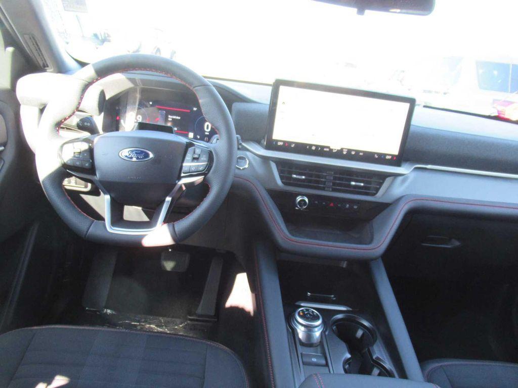 new 2025 Ford Explorer car, priced at $51,760