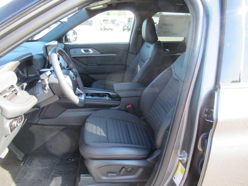 new 2025 Ford Explorer car, priced at $51,760
