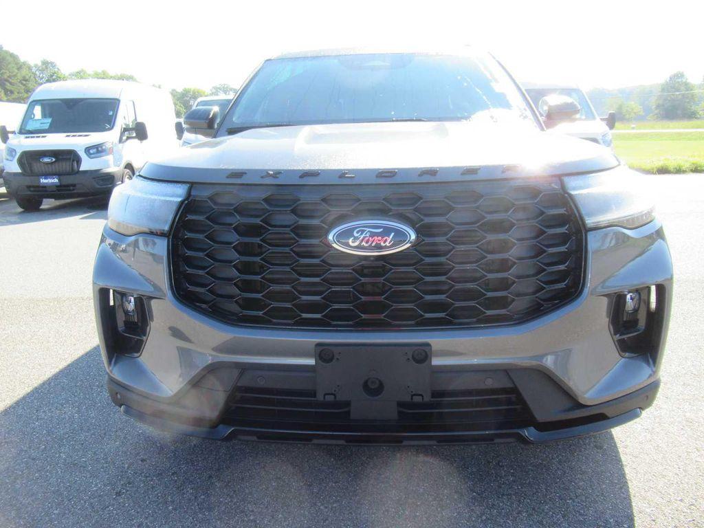 new 2025 Ford Explorer car, priced at $51,760