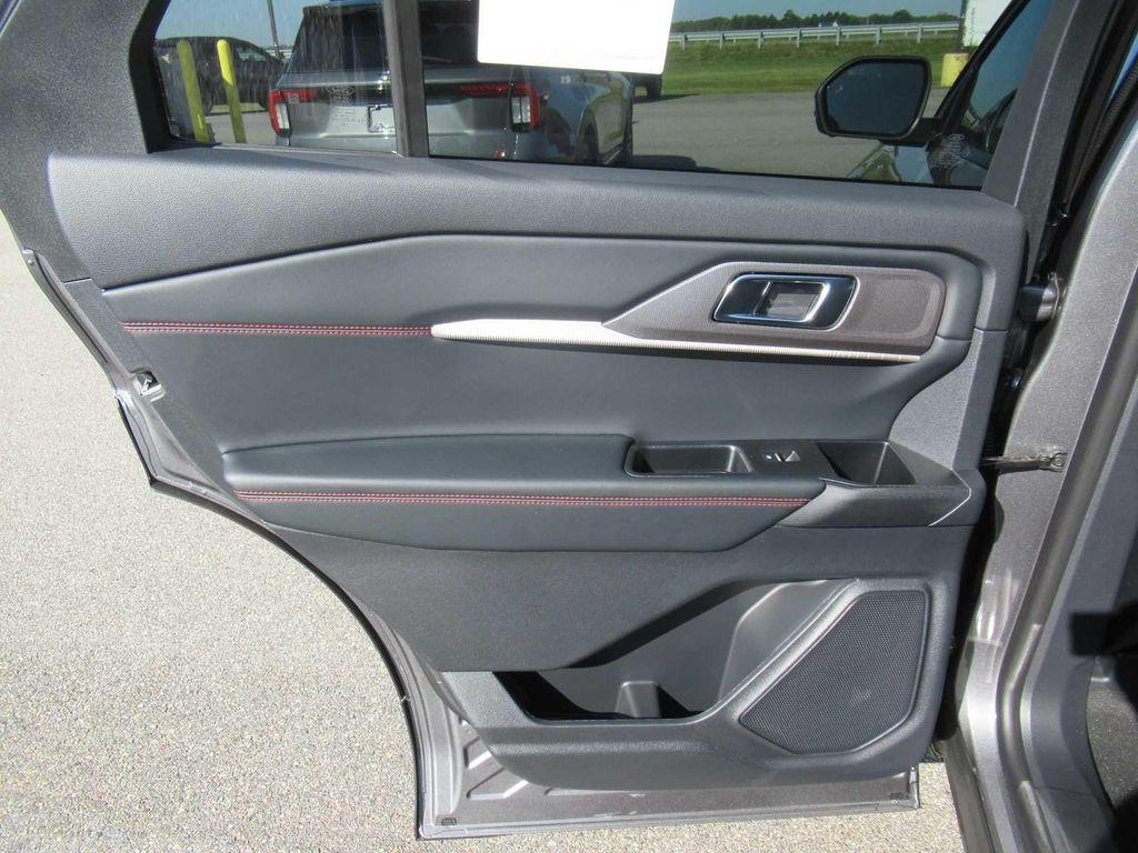 new 2025 Ford Explorer car, priced at $51,760