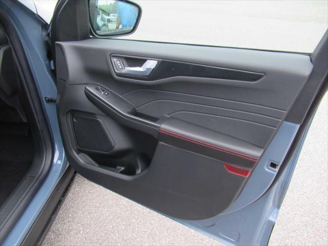 new 2025 Ford Escape car, priced at $32,298
