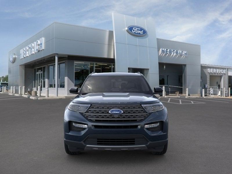 new 2024 Ford Explorer car, priced at $47,999