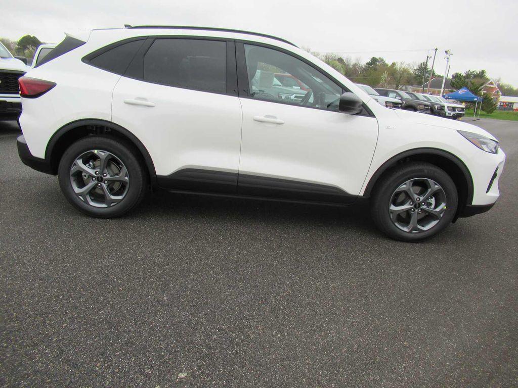 new 2025 Ford Escape car, priced at $33,990