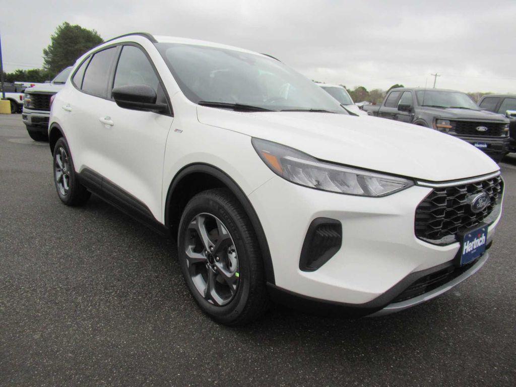 new 2025 Ford Escape car, priced at $33,990