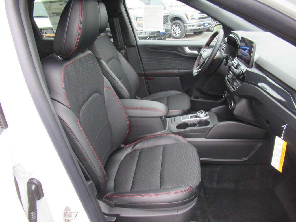new 2025 Ford Escape car, priced at $33,990