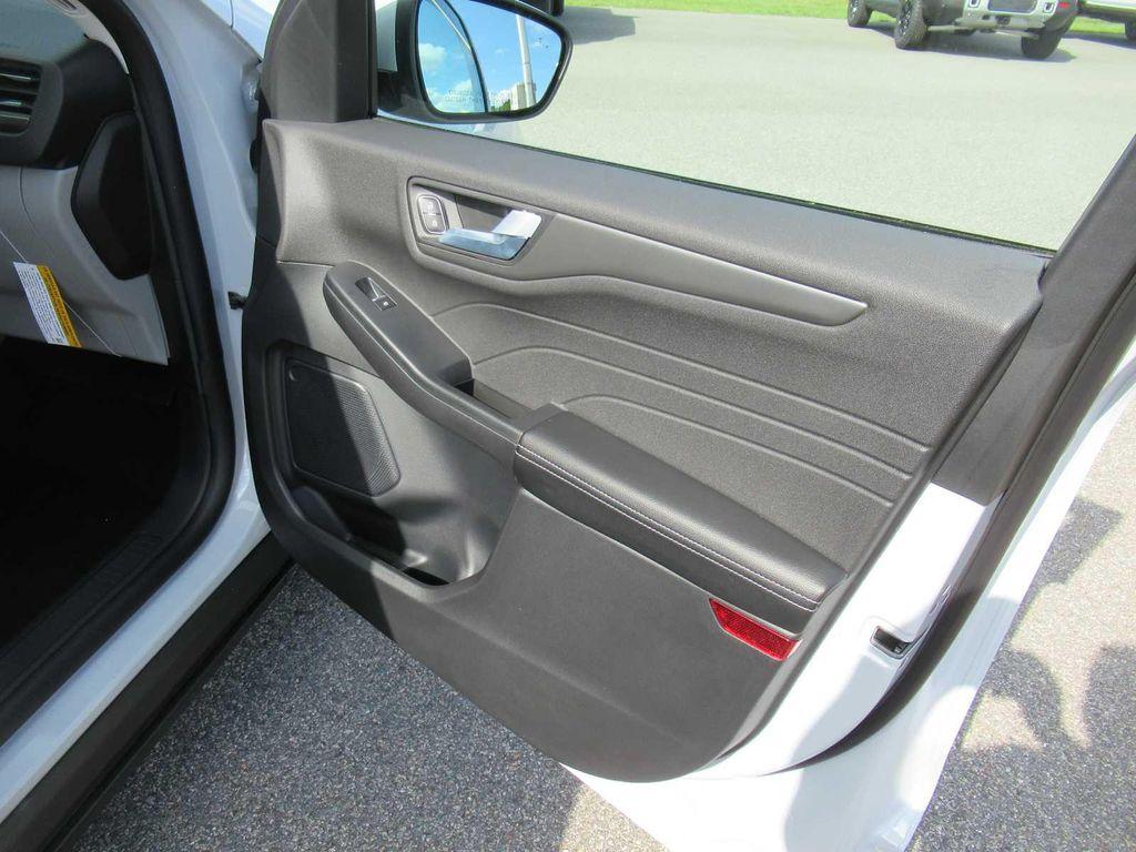 new 2026 Ford Escape PHEV car, priced at $38,490