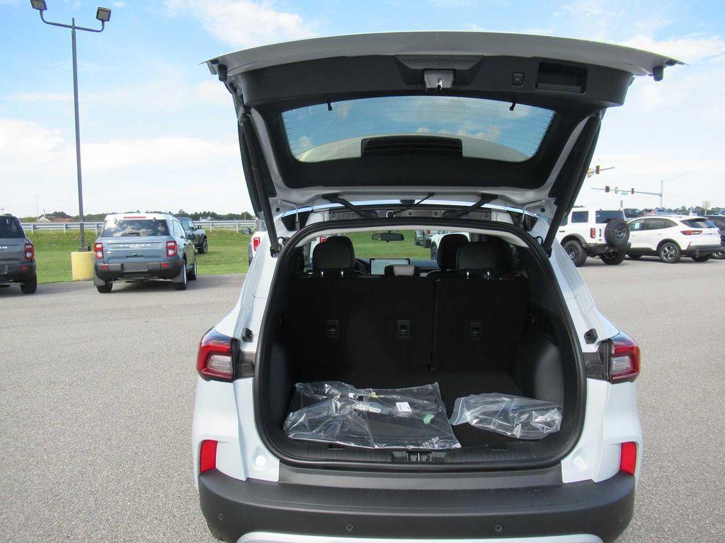 new 2026 Ford Escape PHEV car, priced at $38,490