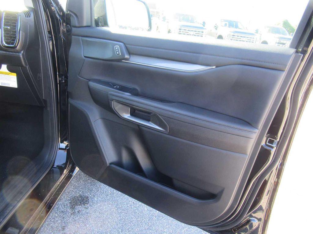 new 2025 Ford Ranger car, priced at $51,125