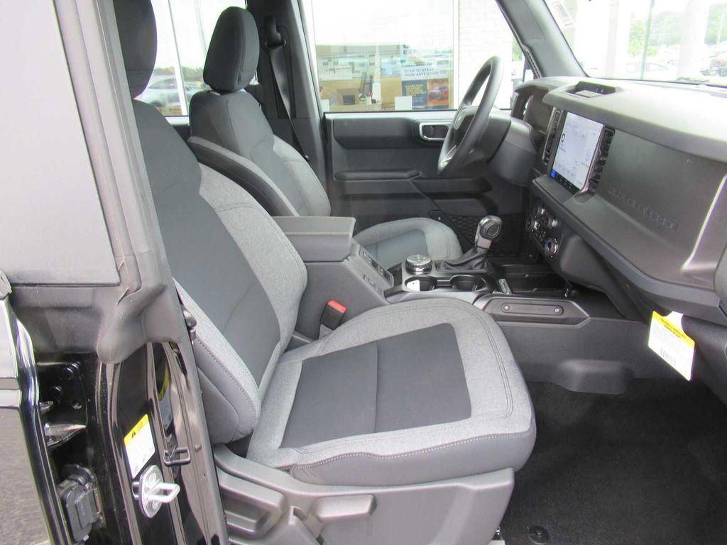 new 2025 Ford Bronco car, priced at $41,990