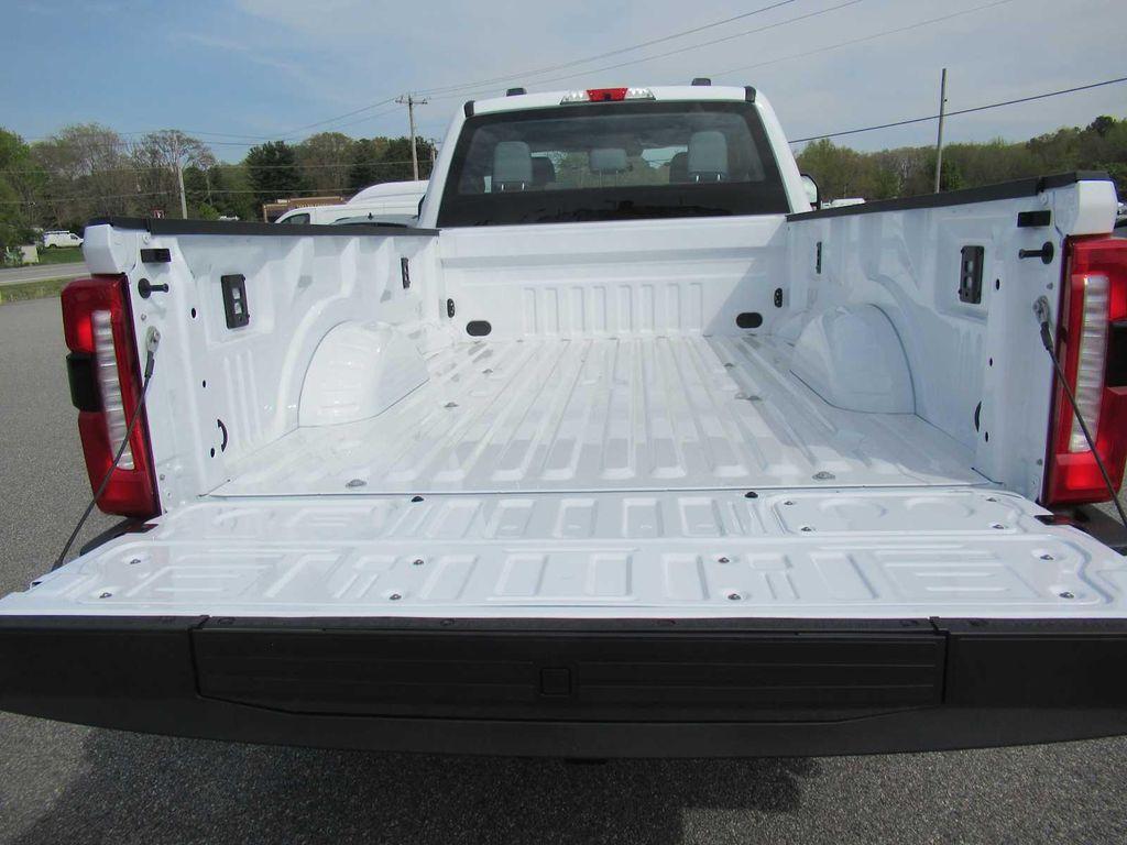 new 2025 Ford F-350 car, priced at $61,095