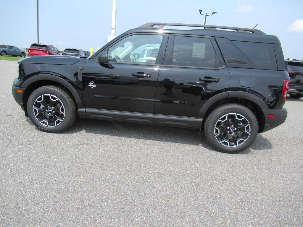 new 2025 Ford Bronco Sport car, priced at $35,990