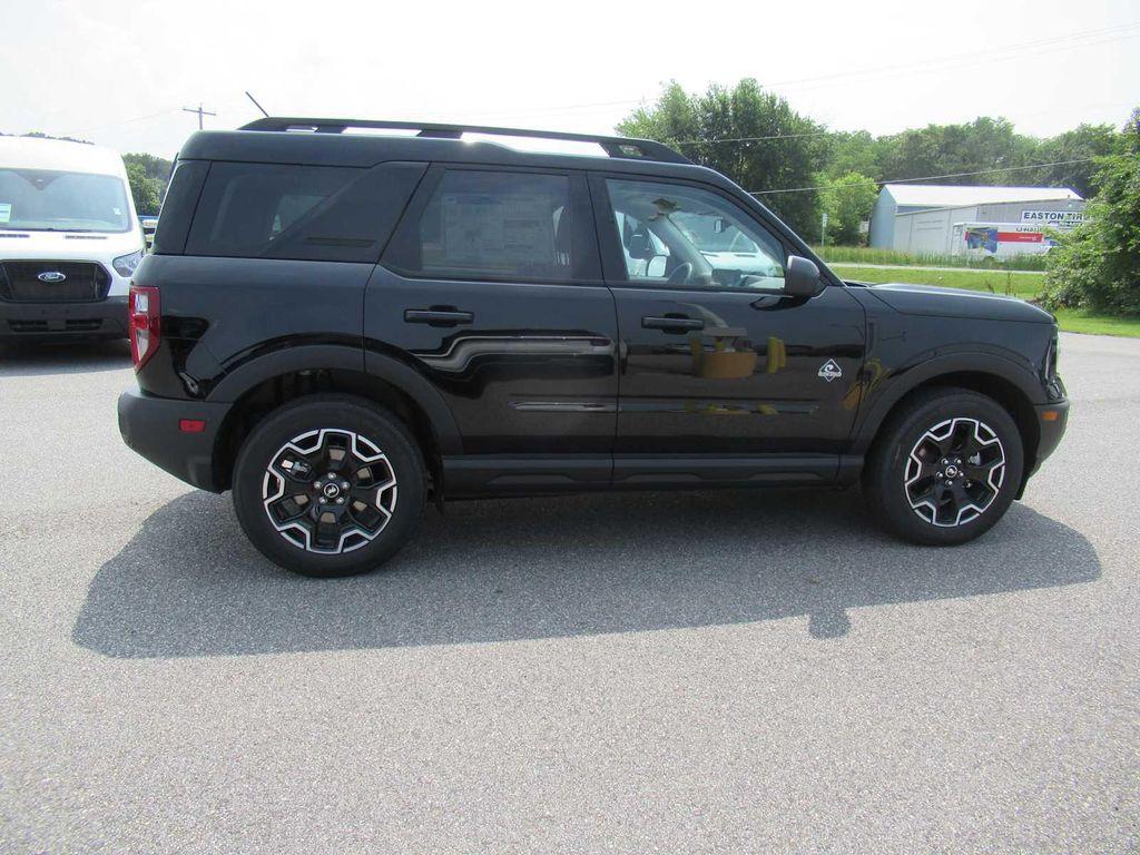 new 2025 Ford Bronco Sport car, priced at $35,990