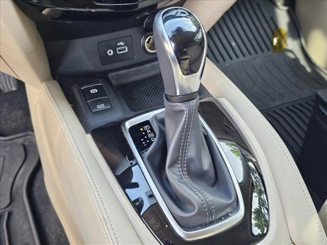 used 2019 Nissan Rogue car, priced at $19,149