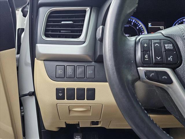 used 2019 Toyota Highlander car, priced at $29,053