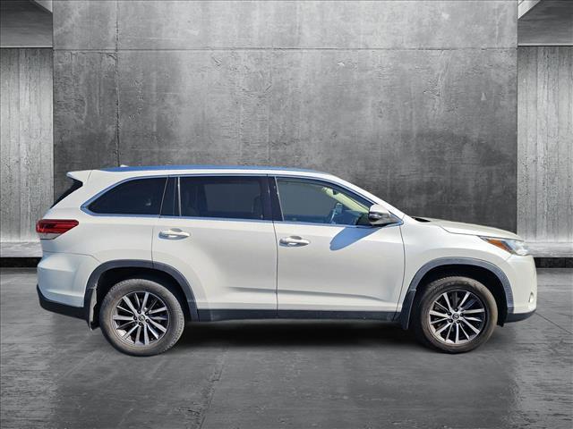 used 2019 Toyota Highlander car, priced at $29,053