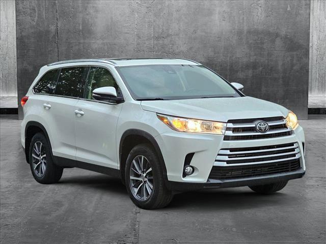 used 2019 Toyota Highlander car, priced at $29,053