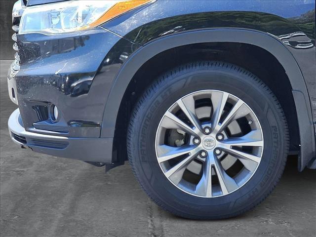 used 2015 Toyota Highlander car, priced at $15,603