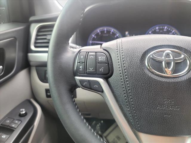 used 2019 Toyota Highlander car, priced at $19,684