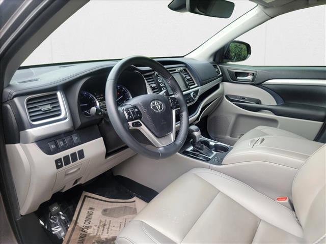used 2019 Toyota Highlander car, priced at $19,684