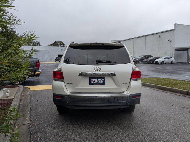 used 2011 Toyota Highlander car, priced at $11,117
