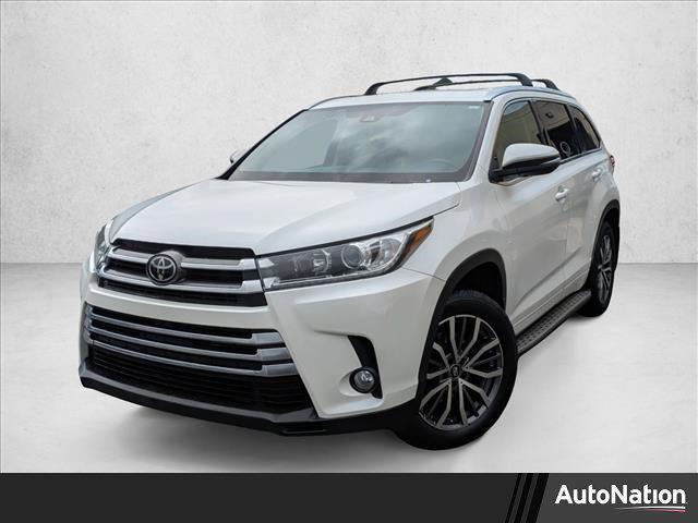 used 2017 Toyota Highlander car, priced at $19,237