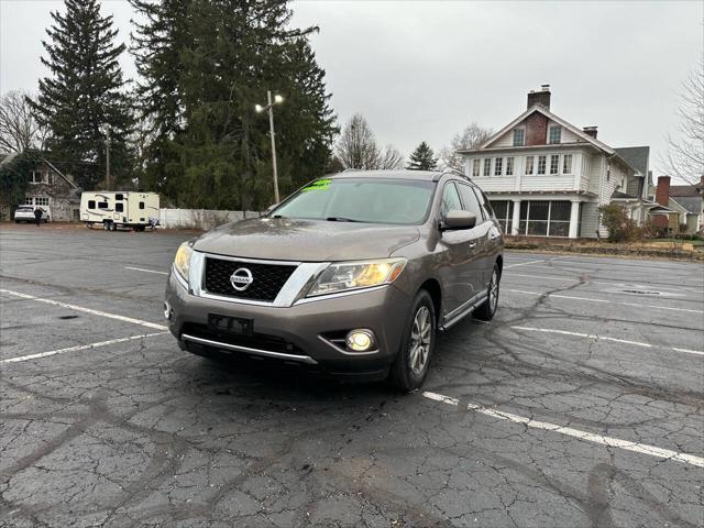 used 2014 Nissan Pathfinder car, priced at $9,499