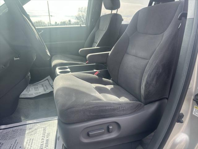 used 2005 Honda Odyssey car, priced at $3,999