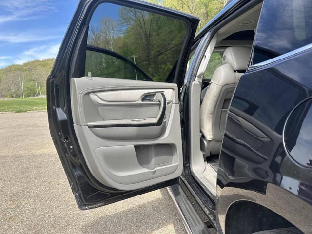 used 2015 Chevrolet Traverse car, priced at $7,999