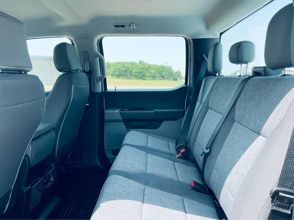 new 2025 Ford F-250 car, priced at $60,400