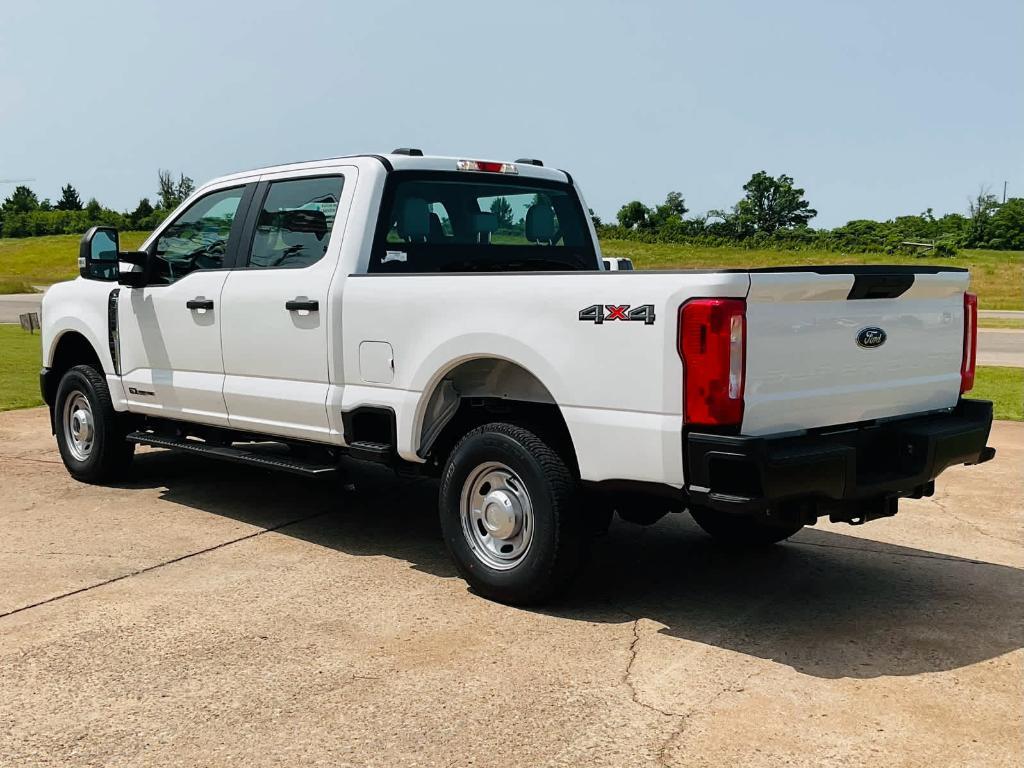new 2025 Ford F-250 car, priced at $60,400