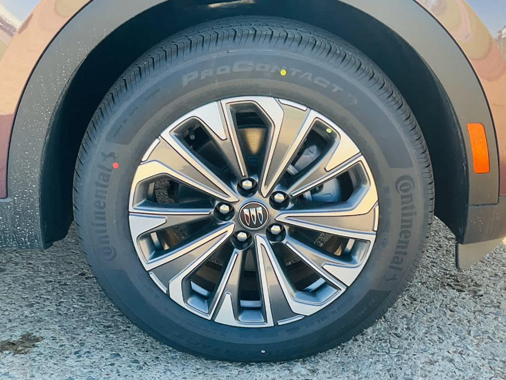 new 2025 Buick Envision car, priced at $37,940