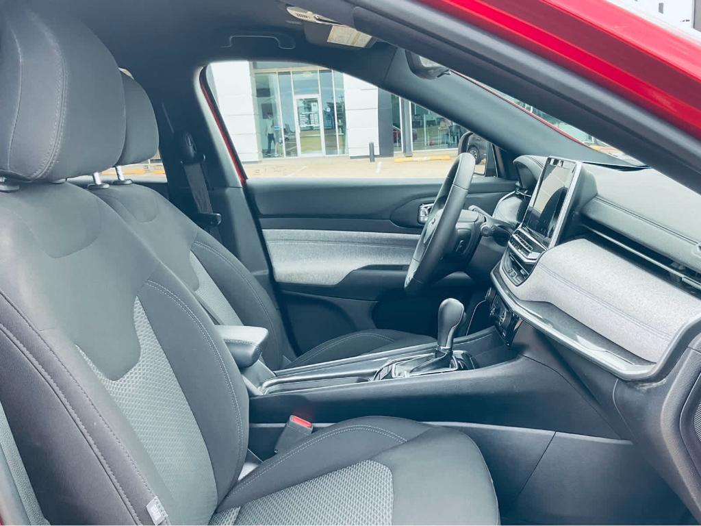 used 2025 Jeep Compass car, priced at $24,850