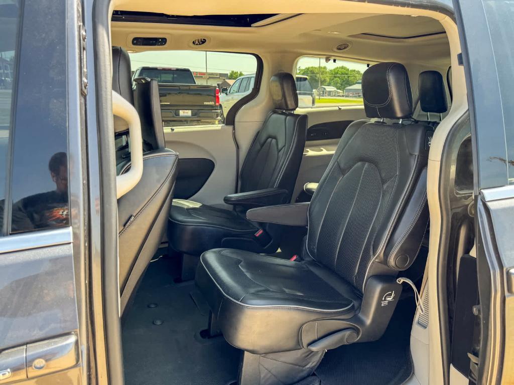 used 2018 Chrysler Pacifica car, priced at $16,216