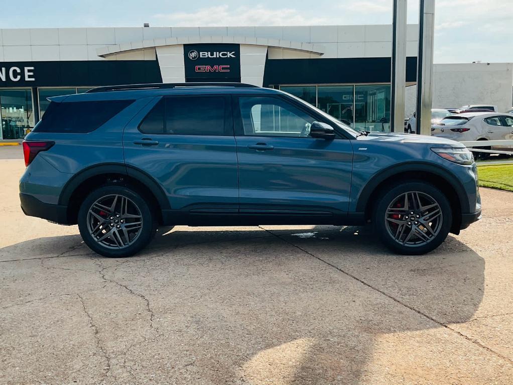 new 2025 Ford Explorer car, priced at $49,227