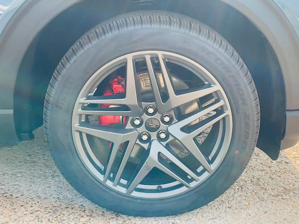 new 2025 Ford Explorer car, priced at $49,227